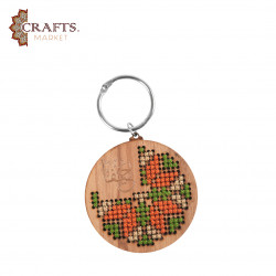 Hand-embroidered wooden key holder (Haifa)