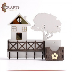 حامل مفاتيح خشبي بالوان متعددة مصنعة يدويا بتصميم منزل  