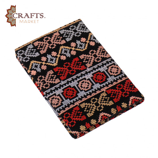 دفنر للملاحظات بغطاء متحرك مطرز يدوياً