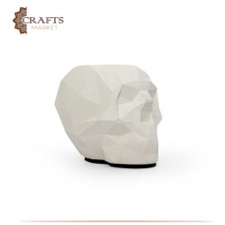 Cement skull-shaped vase for pens white color