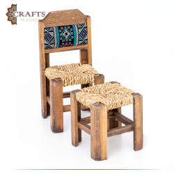 طقم ديكور منزلي مصنوع يدويًا من الخشب والنسيج بتصميم كراسي وطاولة ، 3 قطع متعدد الألوان