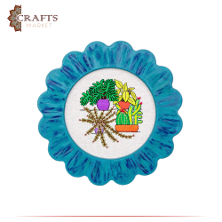 لوحة فنية جدارية مطرزة مصنوعة يدويًا بتصميم نباتات باللون الفيروزي