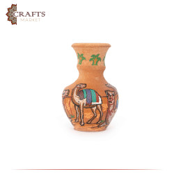 Small hand-painted pottery with Camels Convoy design