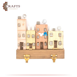 علاقة للمفاتيح مصنوعة يدوياً من خشب السويد بالوان متعددة بتصميم بيوت 